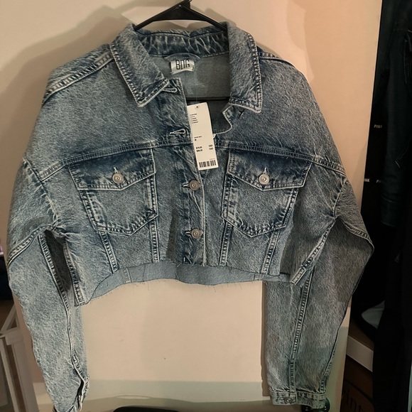 New 💕BDG Carissa Cropped denim jacket 💕 - Picture 5 of 5